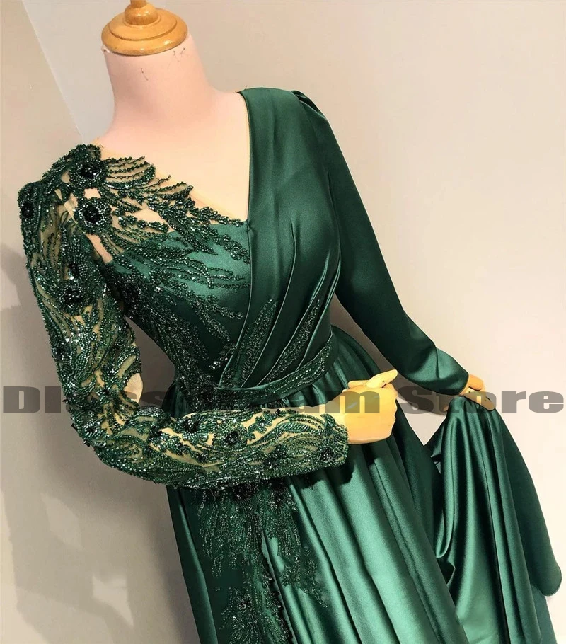 Top Trends: Emerald Green Evening Dresses A-Line Long Sleeve Elegant Women's V-Neck Lace Applique Princess Prom Gowns Formal Beach Wedding Shoppable Styles - Image 2