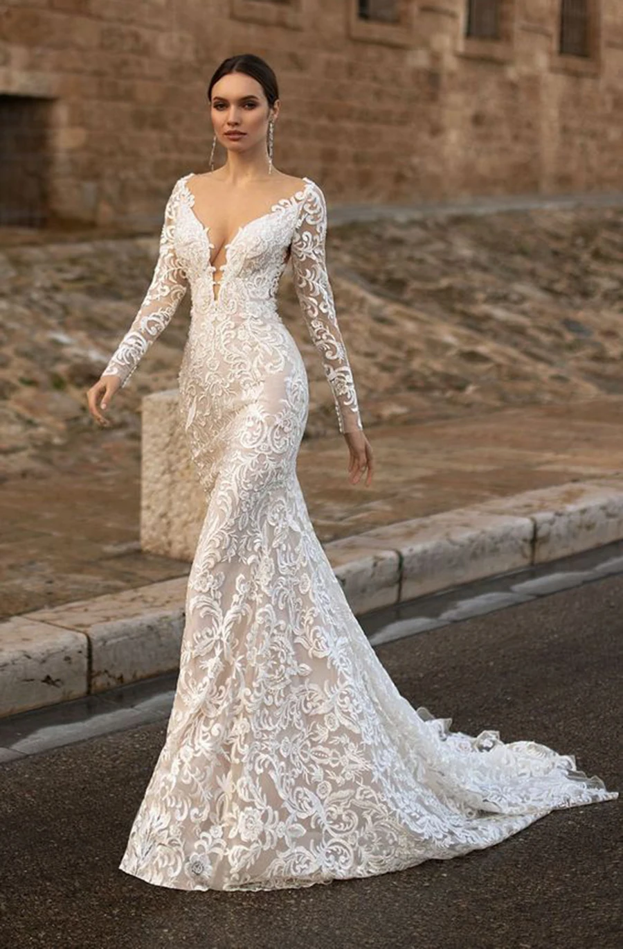 Top Trends: Exquisite Lace Long Sleeve Wedding Dress For Women Sheath Illusion V-Neck Bridal Floor Length Backless Dresses Court Train 2023 Shoppable Styles - Image 2