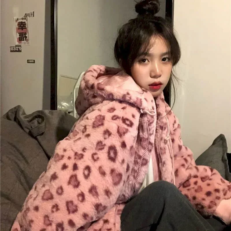 Top Trends: Version Lamb Wool Coat Women Winter Pink Leopard Print Thick Coat Korean Loose Plus Velvet Thick Retro Bright Color Street Coat Shoppable Styles