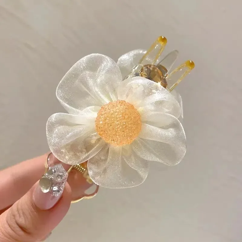 Top Trends: Fashion Flower Transparent Hair Claw Head Fixed Grip Clip Korean Sweet Horsetail Grip Clip Elegant Hair Accessorie For Women Shoppable Styles - Image 2