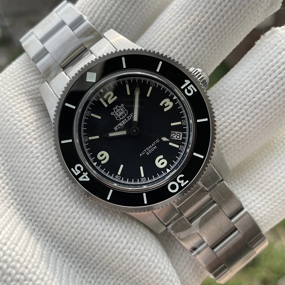 Top Trends: Steeldive SD1952 With Logo With Date 41MM NH35 Automatic Diver Watch 300m Water Resistant Ceramic Bezel Sapphire Glass Men Watch Shoppable Styles