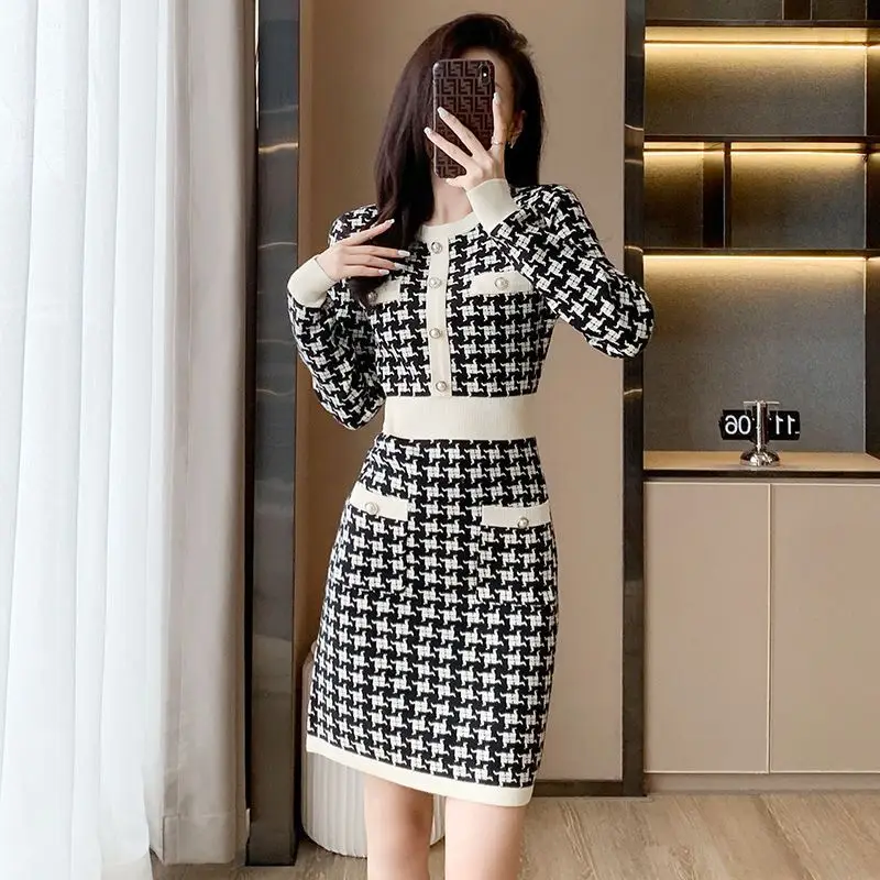 Top Trends: 2023 Fashion Women Knitted Dress Autumn Winter New Long-sleeved O-Neck Knee-High A-Line Temperament Office Lady Sweater Dress Shoppable Styles - Image 5