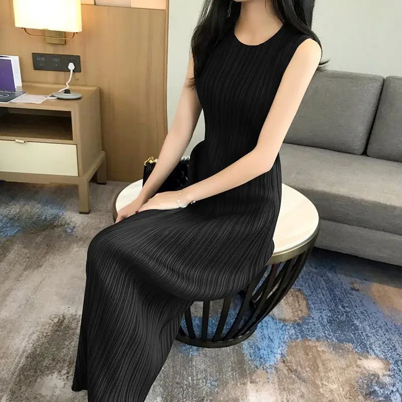 Top Trends: Pleated Sleeveless Solid Round Neck Long Dress Casual Summer Dresses For Women 2023 Ladies Dresses Loose Women Clothes Shoppable Styles - Image 4