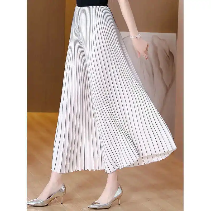 Top Trends: Elegant Vintage Women Oversized Pleated Pants Spring Summer Koreon Streetwear Fashion Big Size High Waist Casual Solid Trousers Shoppable Styles - Image 6