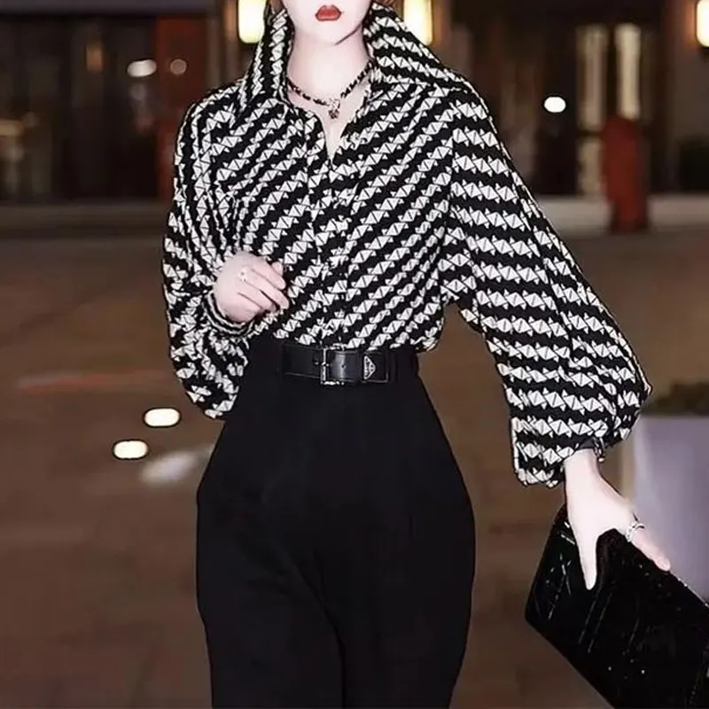 Top Trends: Female Clothing Vintage Printed Shirt Commute Turn-down Collar Spring Autumn Long Sleeve Fashion Single-breasted Loose Blouse Shoppable Styles