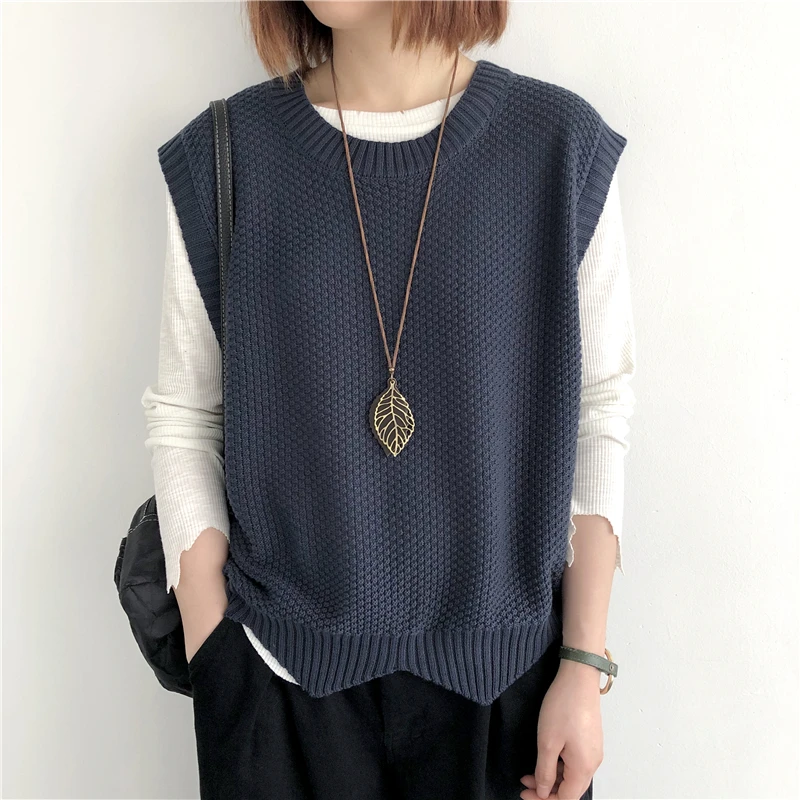 Top Trends: One Size Knitted Vest Women's Sleeveless Vest Round Neck Early Autumn Irregular Pullover Top Layered Over Western Style Sweater Shoppable Styles - Image 4